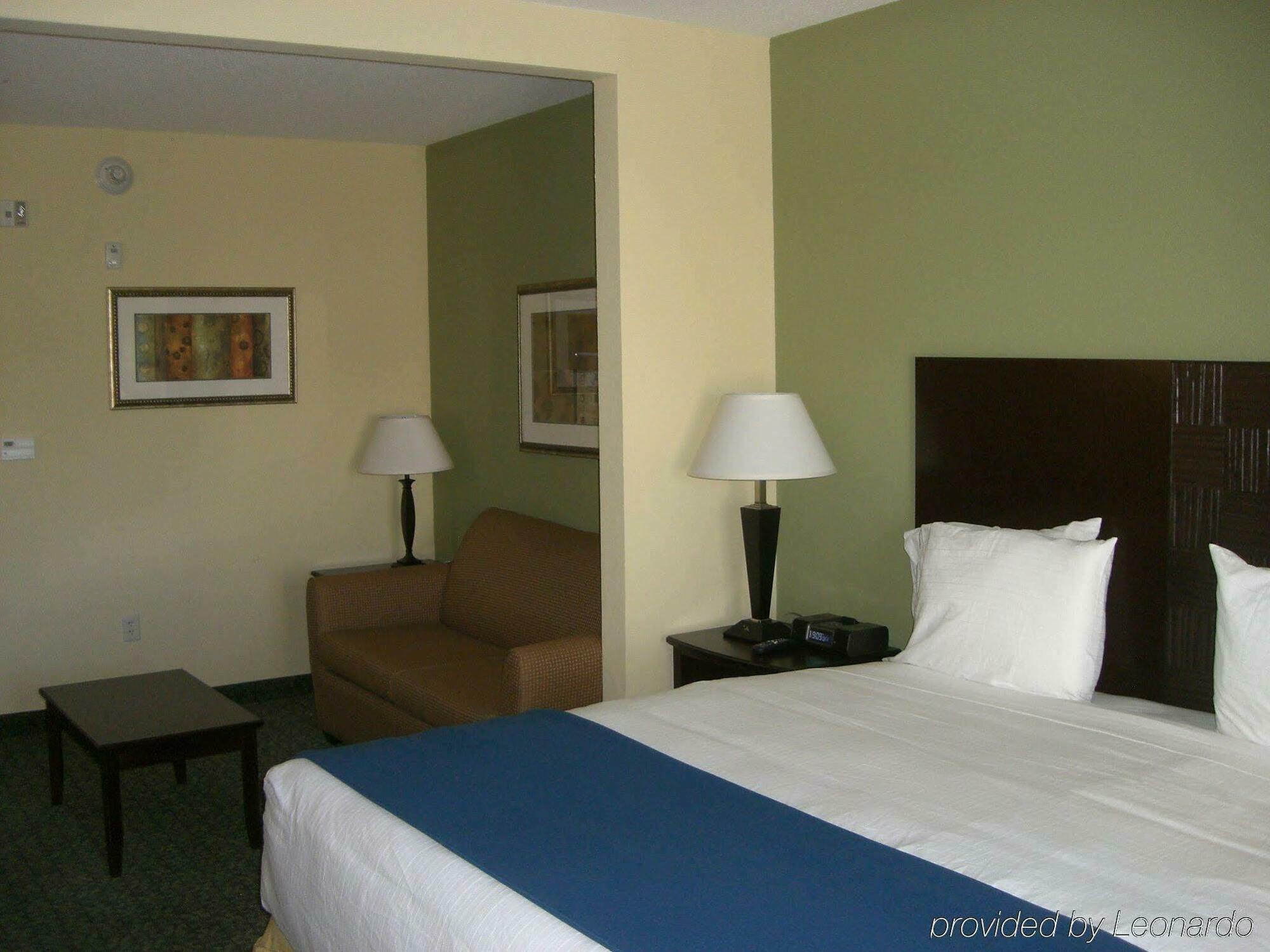 Holiday Inn Express & Suites Covington By Ihg Pokój zdjęcie