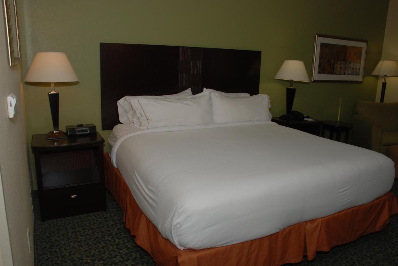 Holiday Inn Express & Suites Covington, An Ihg Hotel Zewnętrze zdjęcie